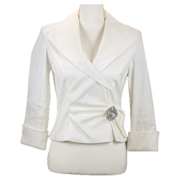 Xscape Tops - Xscape Cropped Blazer Ivory 3/4 Sleeve Women Sze 6 Brooch Holiday Cocktail Party
